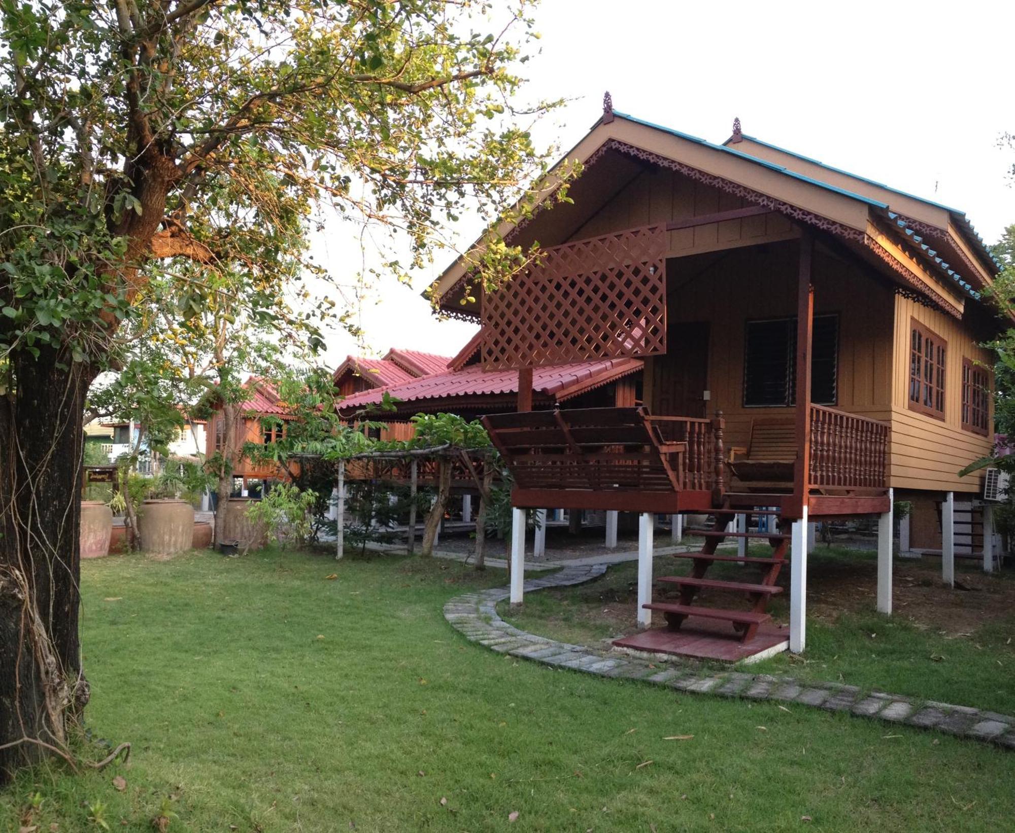 The Little Lopburi Village المظهر الخارجي الصورة
